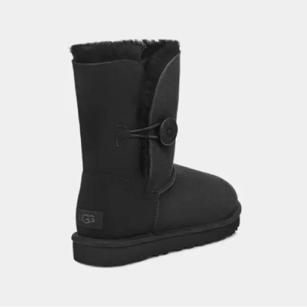 UGG | Bailey Button II - Picture 4 of 11